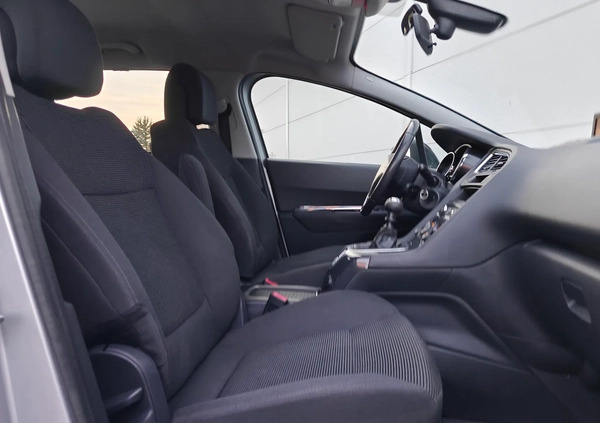 Peugeot 5008 cena 18900 przebieg: 217300, rok produkcji 2011 z Ustka małe 562